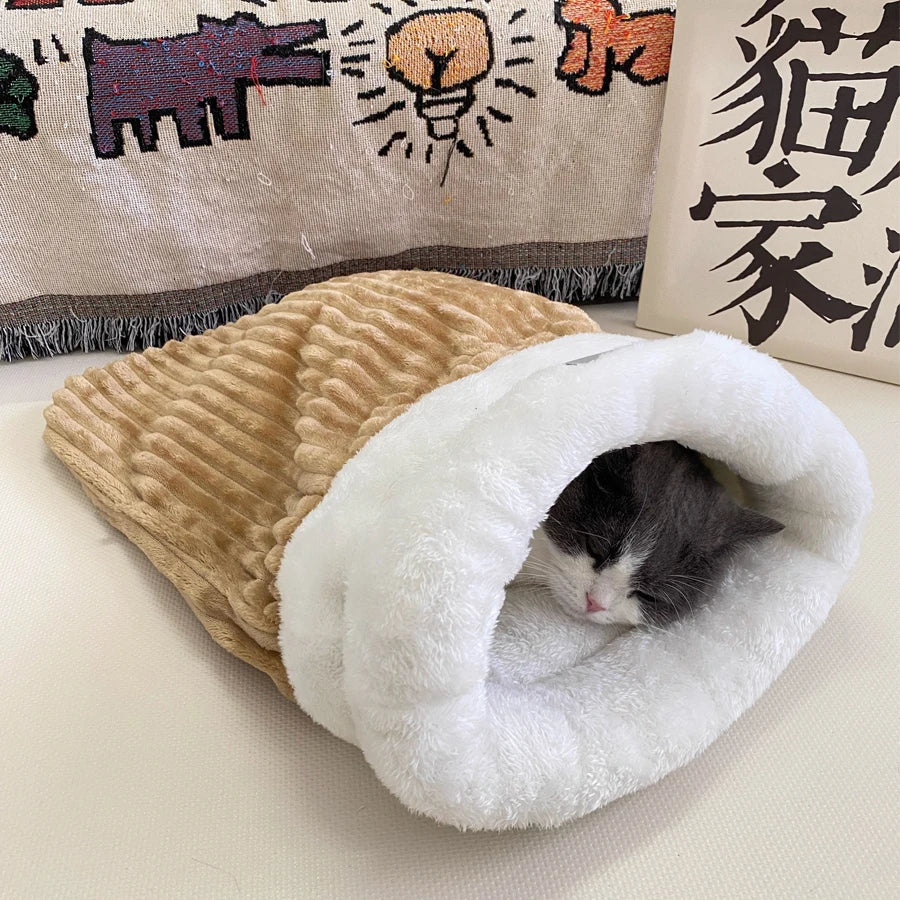 Cat Winter Sleeping Bag, Soft Plush Cat Sack, 360° Wrap Cat Cave Bed,  Uncharged, Washable Nest Bed for Indoor Cats & Small Dogs