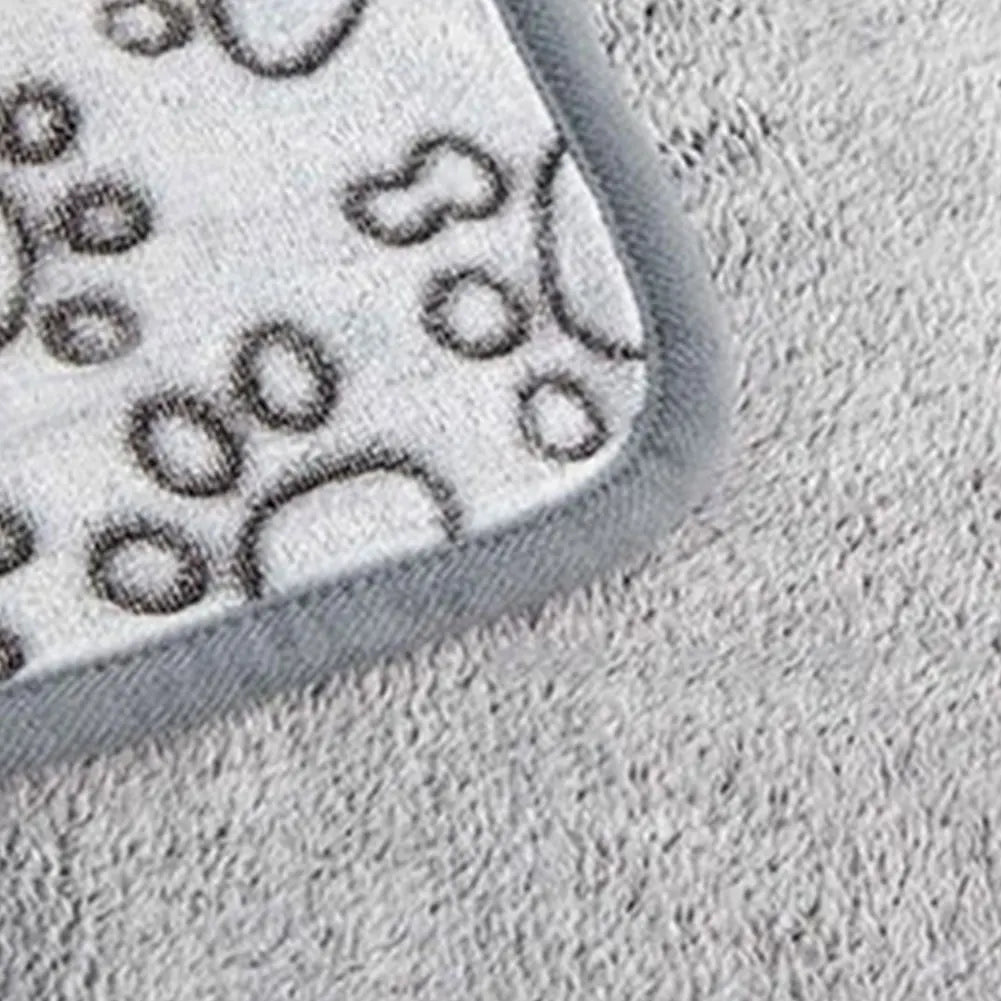 Flannel Dog Blanket Paw Print for Dog Cat Pet Sleep Mat Washable Pet Throw for Sofa Bed Car Seat